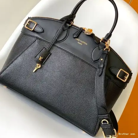 LV 2409YA0201 Bags 0825